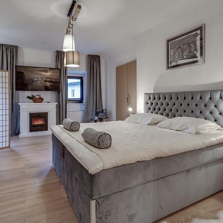 Bed and Breakfast Sobe "Ela" Fužine Esterno foto